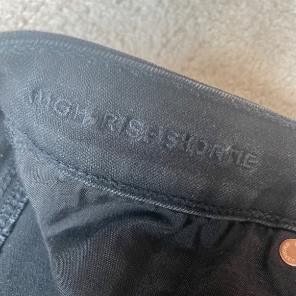 American Eagle Hi Rise Shortie - Picture 2 of 4